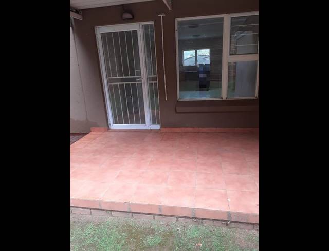 2 BEDROOM TOWNHOUSE FOR SALE IN MEREDALE